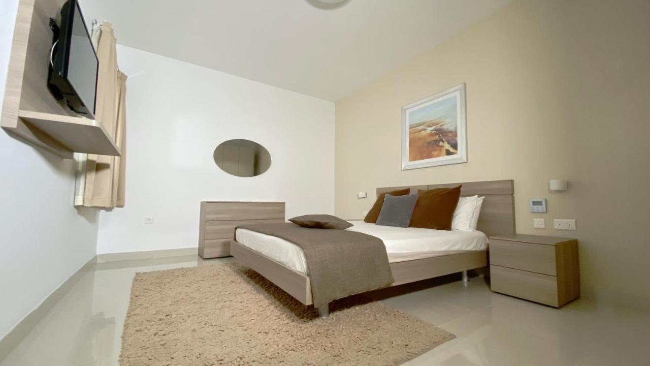 Point Sliema Sea Front Apartman Kültér fotó