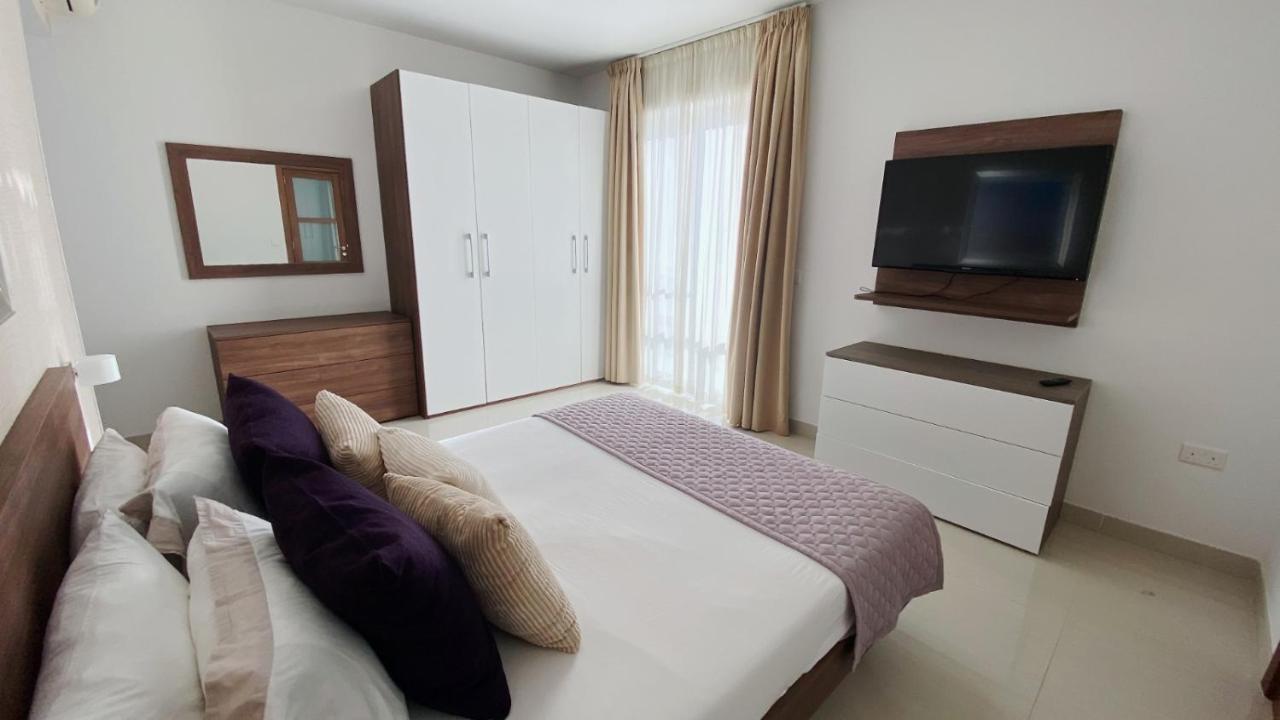 Point Sliema Sea Front Apartman Kültér fotó